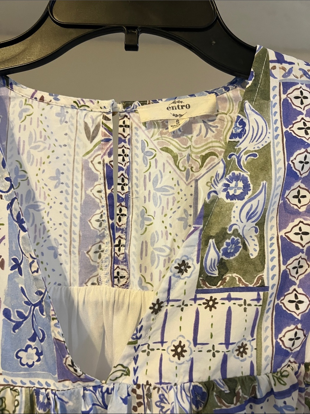 Entro Patchwork mini dress size Small in EUC. - Picture 3 of 4
